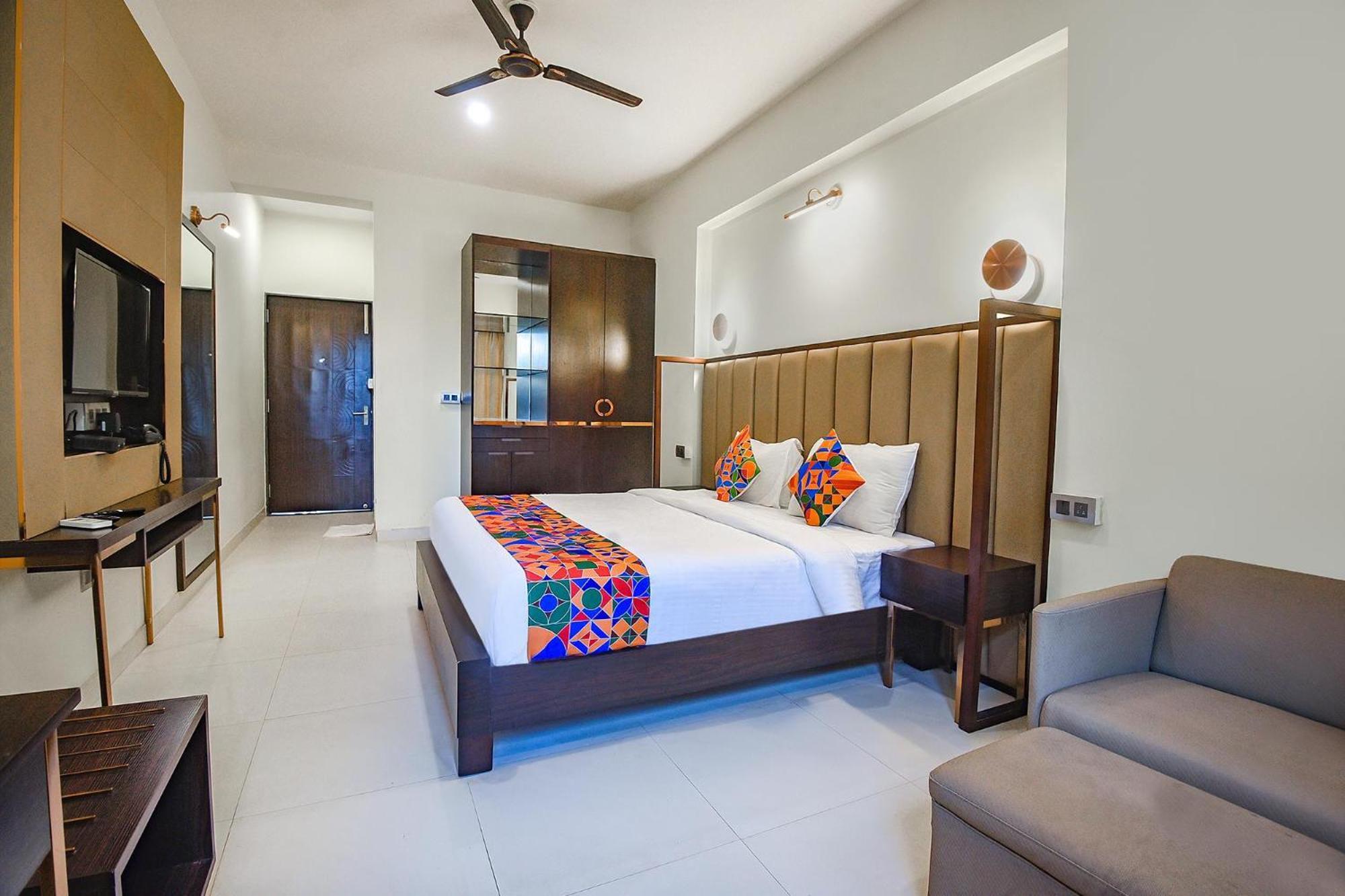 Fabhotel Prime Infantaria Comfort - 200M From Calangute Beach Buitenkant foto